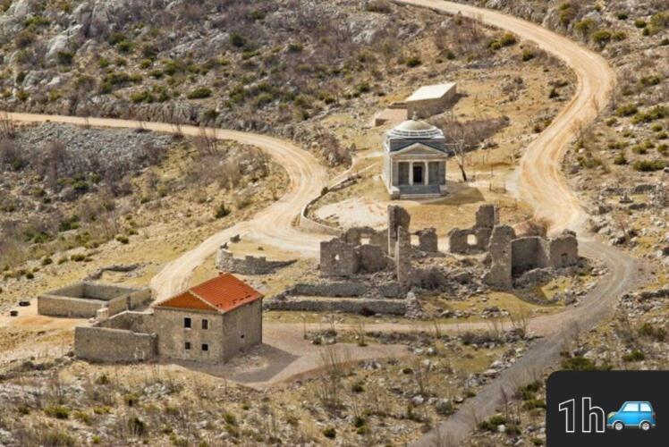 Lovinac  Ruralna Kuca Za Odmor Likaヴィラ エクステリア 写真